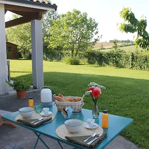 La Naillousaine Bed & Breakfast